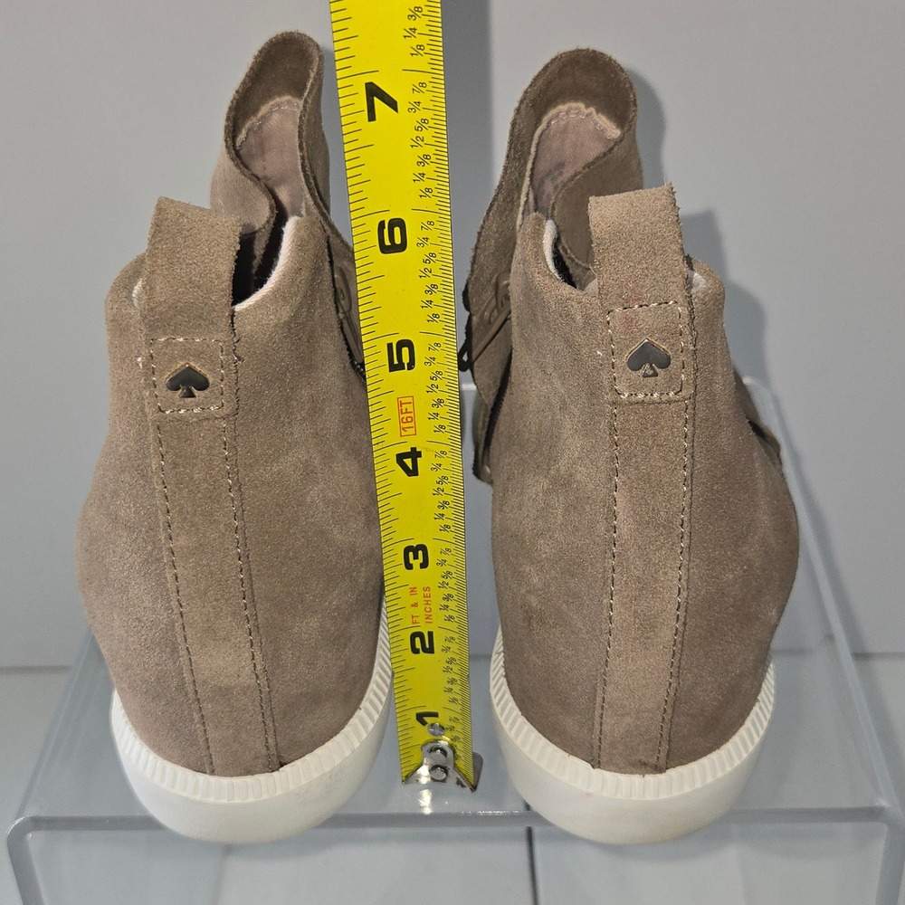 Kate Spade New York Wilkes Suede Wedge Sneakers Taupe Scalloped Booties Size 6B - Picture 3 of 9